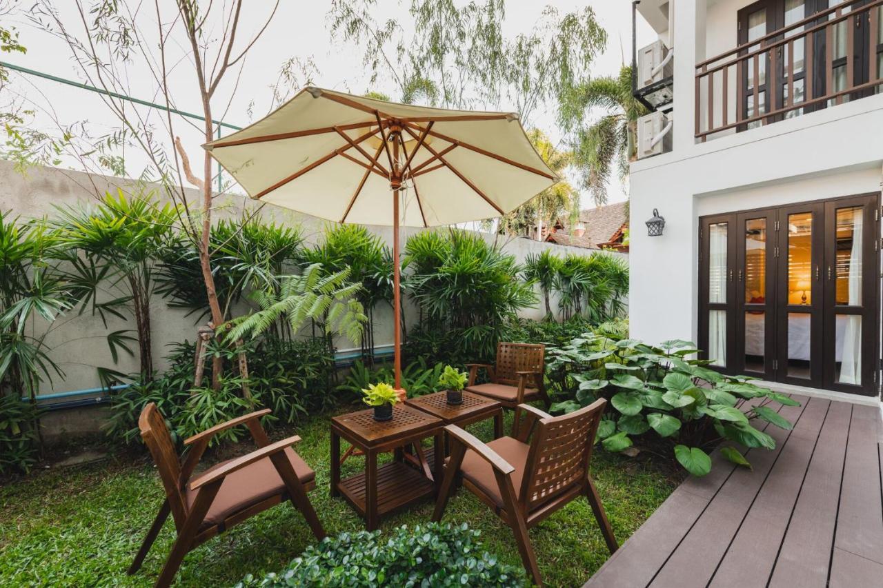 El Barrio Lanna Hotel Chiang Mai Exterior photo