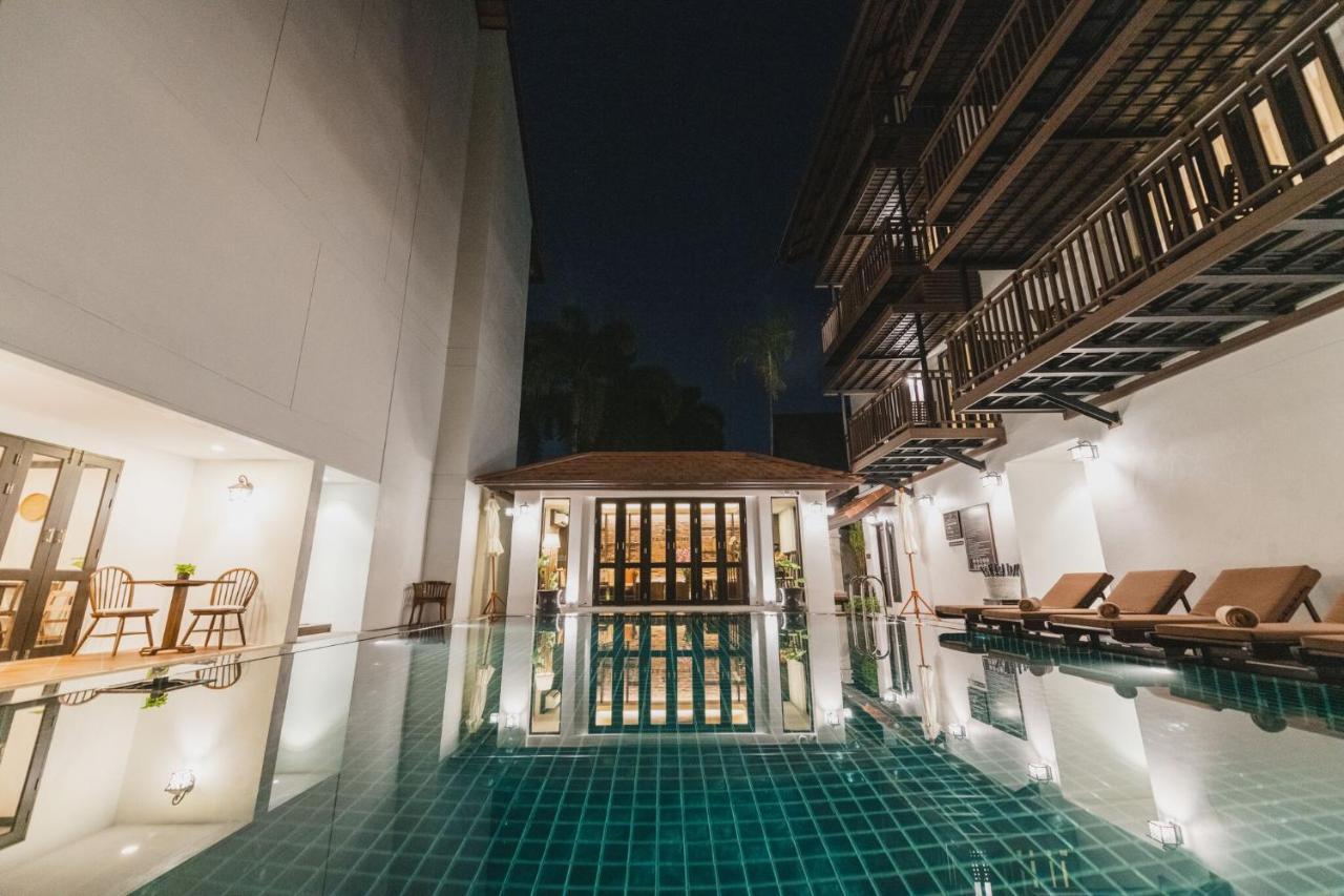 El Barrio Lanna Hotel Chiang Mai Exterior photo